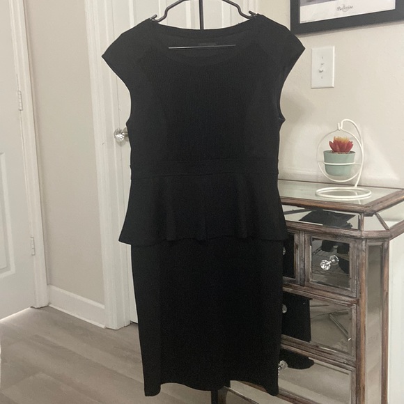 Spense Dresses & Skirts - Spense beautiful black dress. So flattering/ never worn. Solid black. Size 10